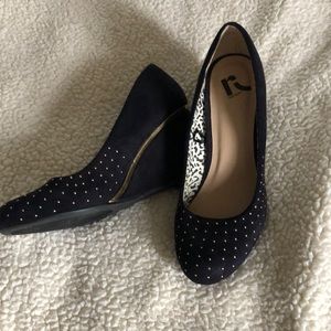 Navy blue and gold wedges